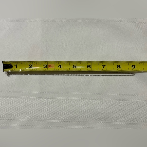 Sterling silver textured twist chain. 925. Stamped. 18”. Versatile. Sparkly. - Picture 6 of 11